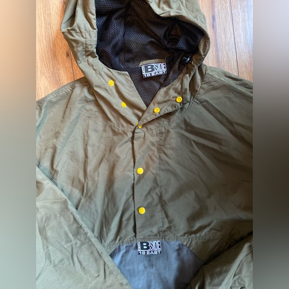 18East/The B Side Men’s Windbreaker - Picture 4 of 5